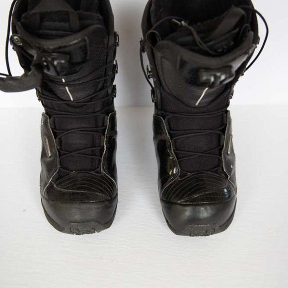 Gently used Salomon snowboard boots - Picture 5 of 13